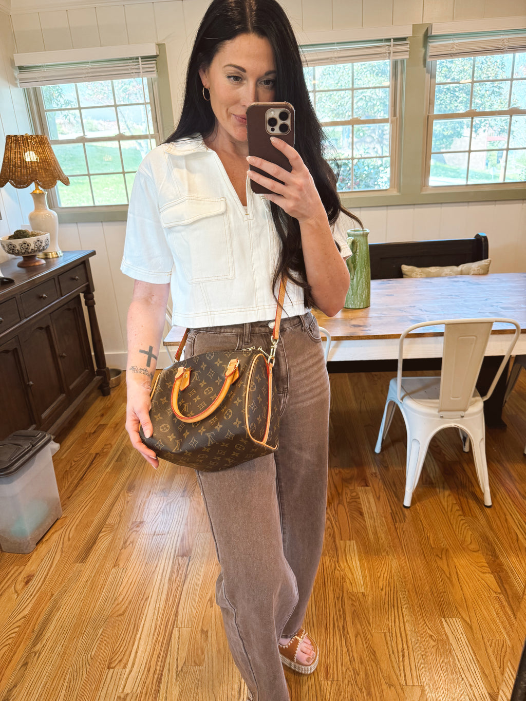 Brown LV